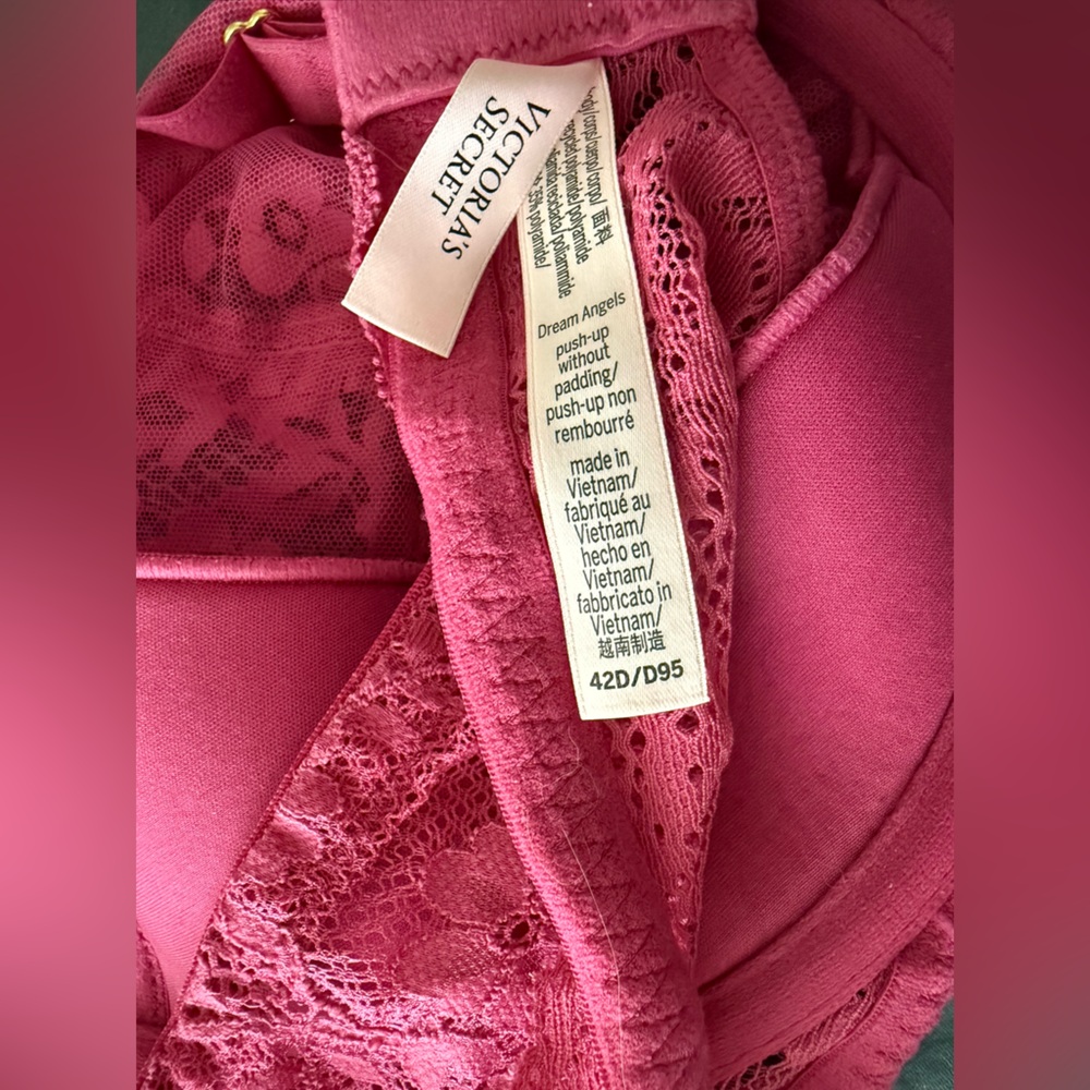 Victoria's Secret Wickd Unlined Lace Bra in Lucious Rose 42D - Picture 3 of 4